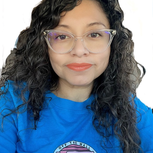 Meet your Posher, Rosa - Picture 4 of 12